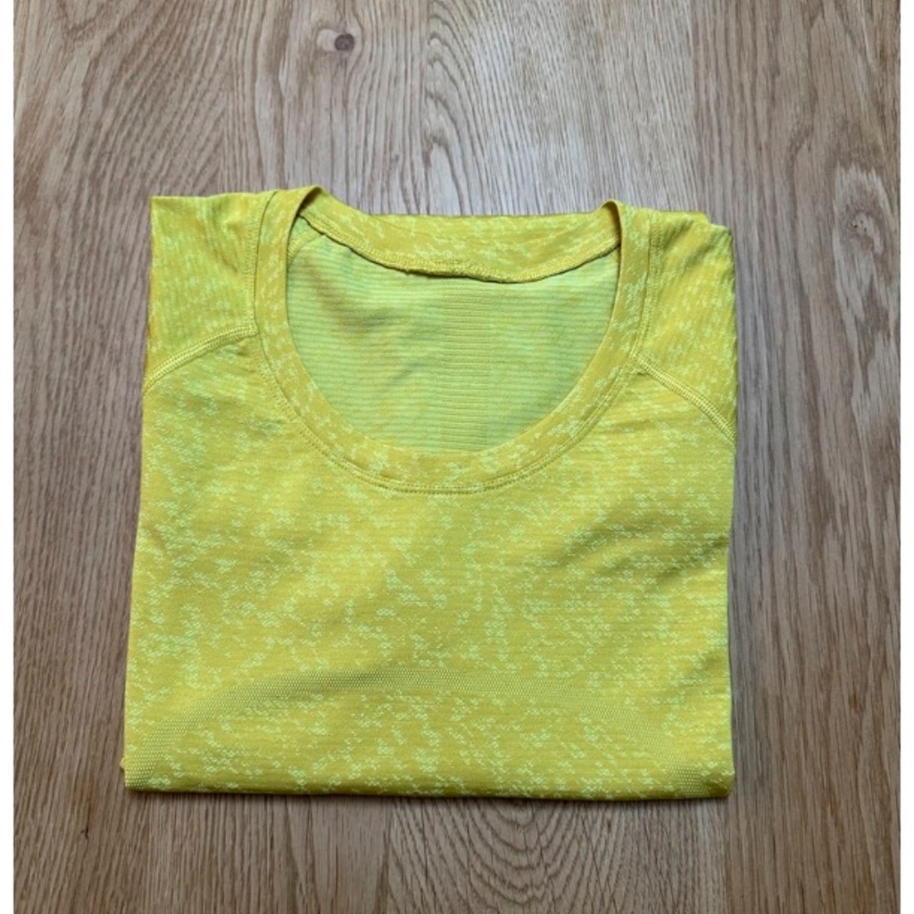 Lululemon Swiftly Tech Short Sleeve Shirt